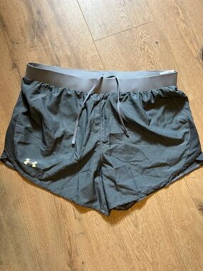 Under Armour Women's Dark Gray Athletic Shorts with Elastic Waistband